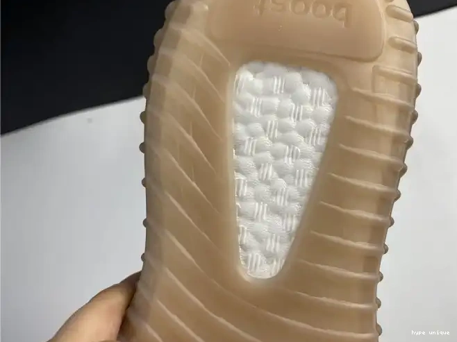 hype BOOST 350 V2 YEEZY YECHER
